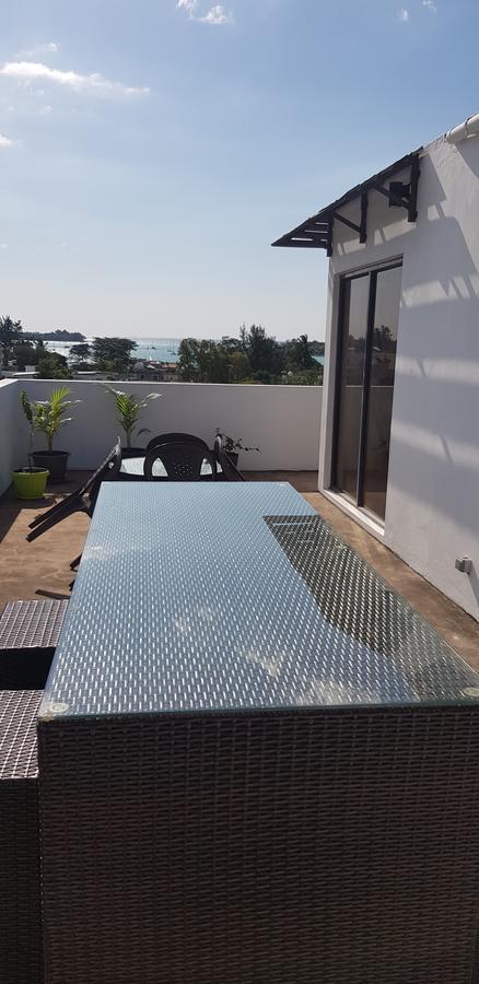 Roi Holiday Stay Grand Bay Buitenkant foto