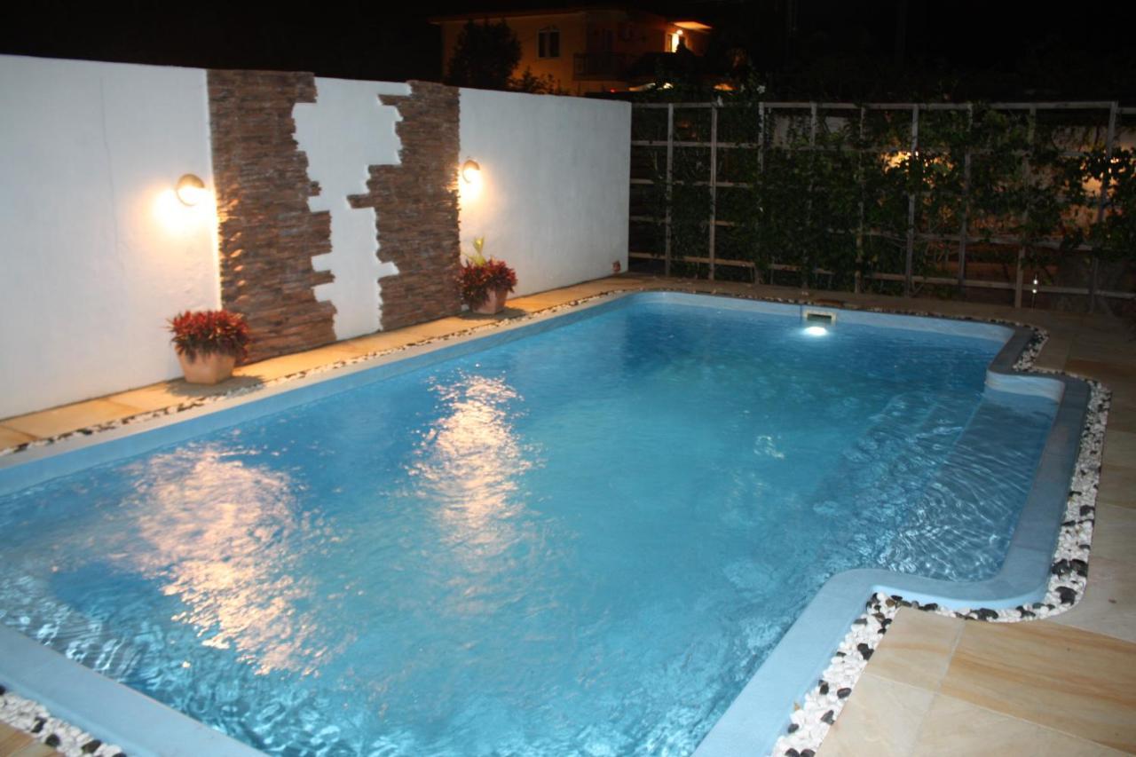 Roi Holiday Stay Grand Bay Buitenkant foto