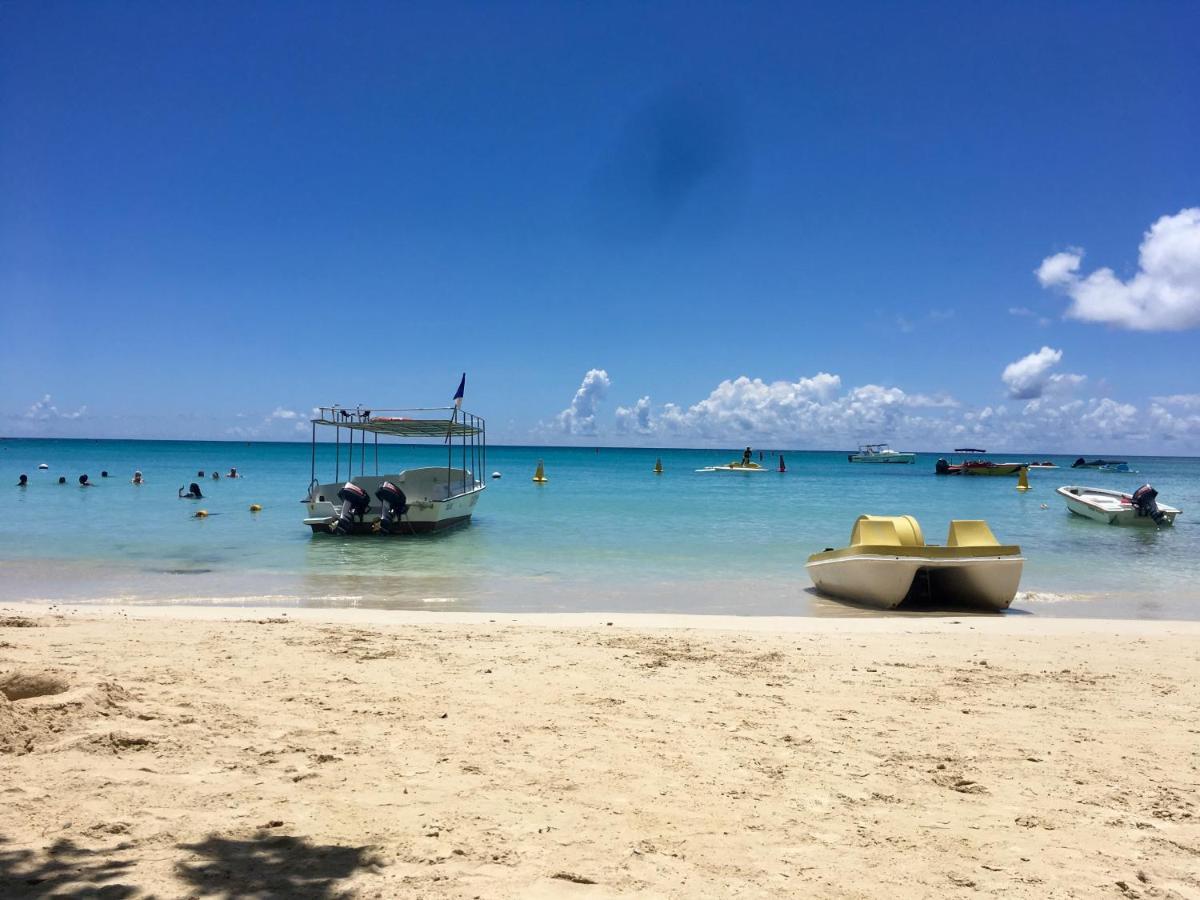 Roi Holiday Stay Grand Bay Buitenkant foto